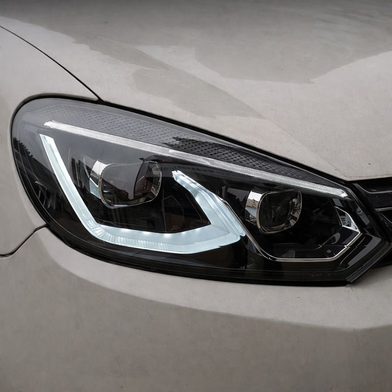 Fari anteriori a Led per VW Golf 6 (2010–2012)