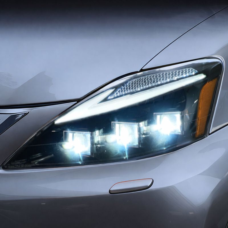 Fari anteriori a Led per Lexus IS250 / IS300 (2006–2012)